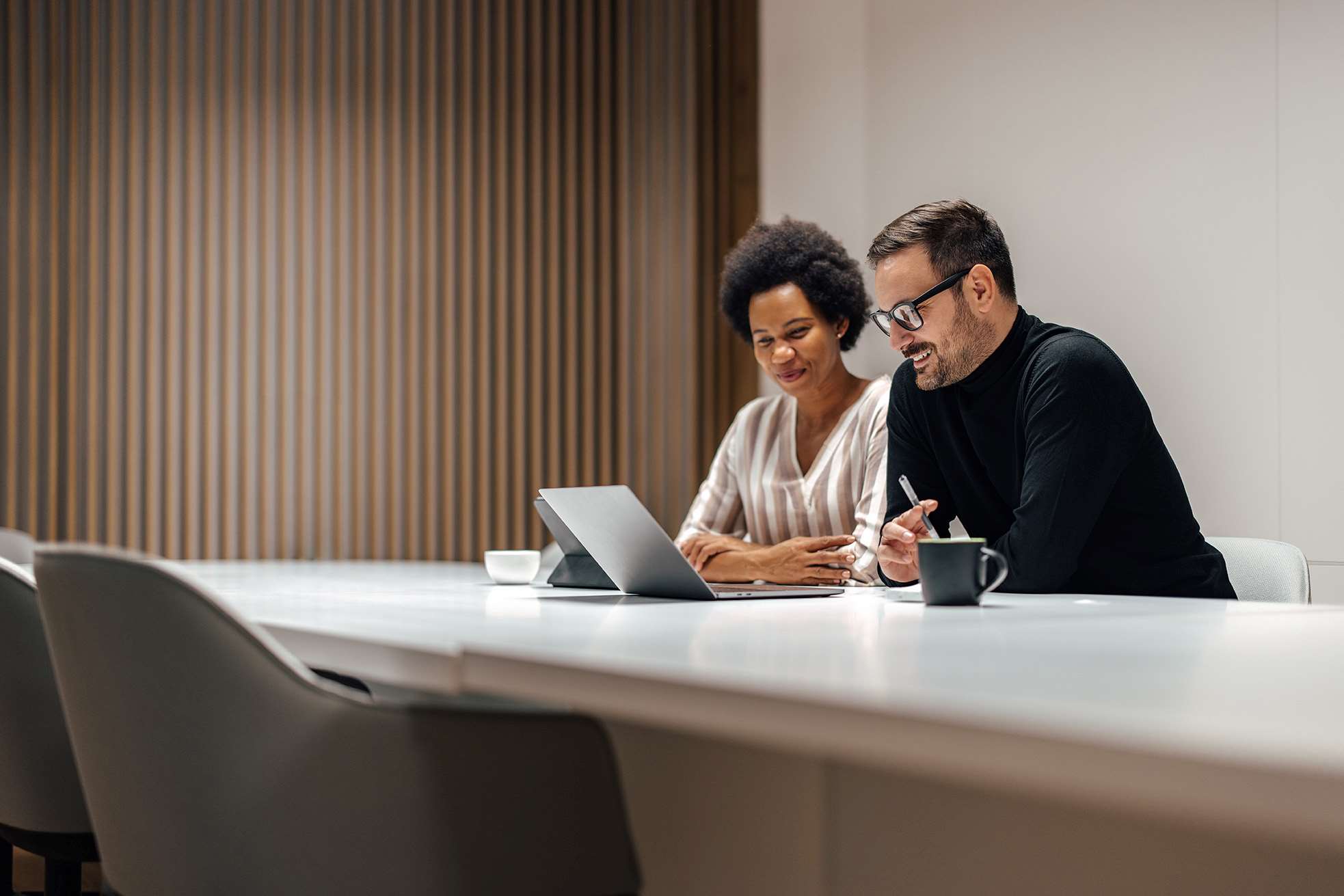focused-colleagues-on-virtual-call-together