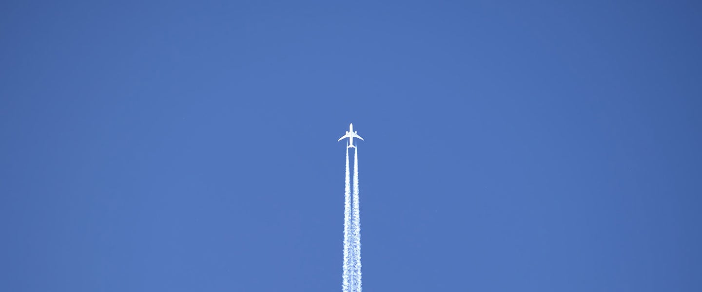 Banner image showing an airplane